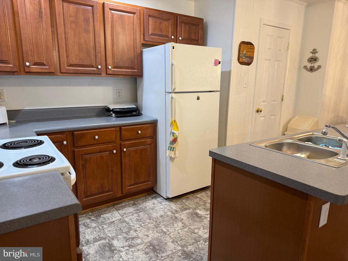 16100 GENERAL PULLER HWY, DELTAVILLE, Virginia 23043, 3 Bedrooms Bedrooms, 8 Rooms Rooms,2 BathroomsBathrooms,Residential,For sale,16100 GENERAL PULLER HWY,VAMX2000274 MLS # VAMX2000274