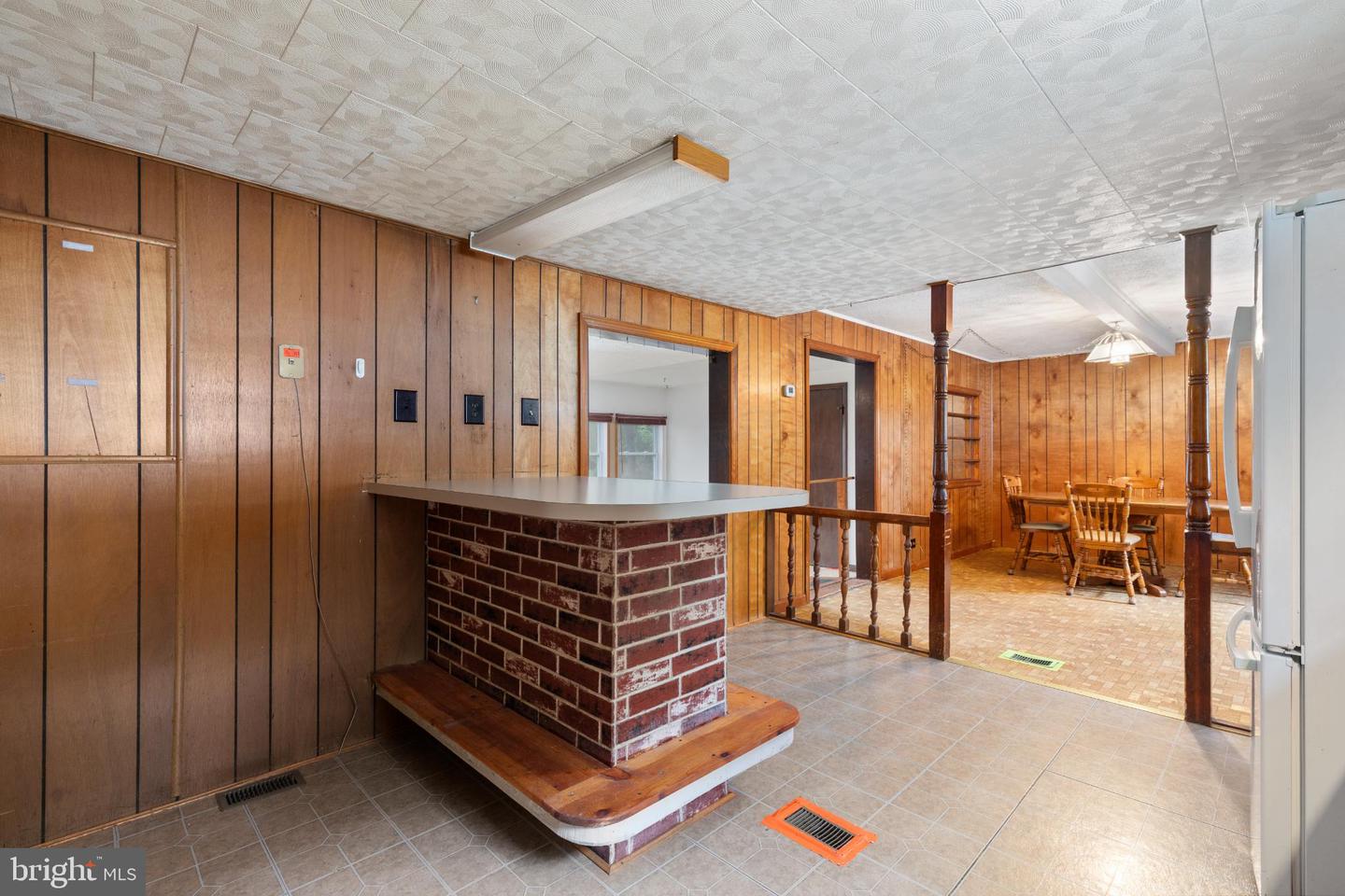 123 OLD BETHEL LN, WINCHESTER, Virginia 22603, 3 Bedrooms Bedrooms, 14 Rooms Rooms,2 BathroomsBathrooms,Residential,For sale,123 OLD BETHEL LN,VAFV2038534 MLS # VAFV2038534