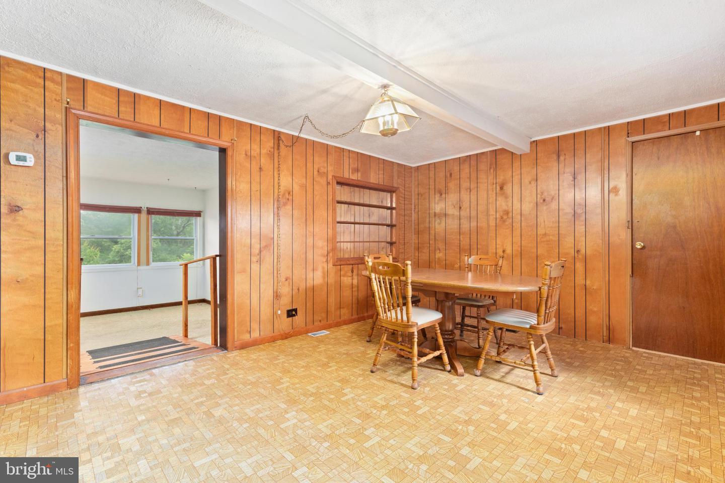 123 OLD BETHEL LN, WINCHESTER, Virginia 22603, 3 Bedrooms Bedrooms, 14 Rooms Rooms,2 BathroomsBathrooms,Residential,For sale,123 OLD BETHEL LN,VAFV2038534 MLS # VAFV2038534