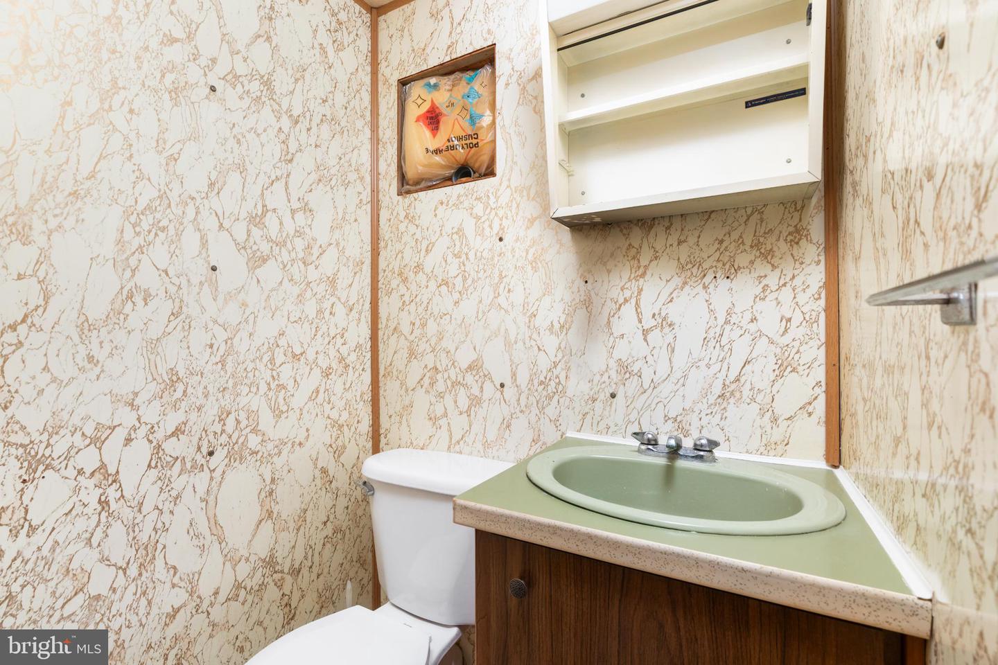 123 OLD BETHEL LN, WINCHESTER, Virginia 22603, 3 Bedrooms Bedrooms, 14 Rooms Rooms,2 BathroomsBathrooms,Residential,For sale,123 OLD BETHEL LN,VAFV2038534 MLS # VAFV2038534