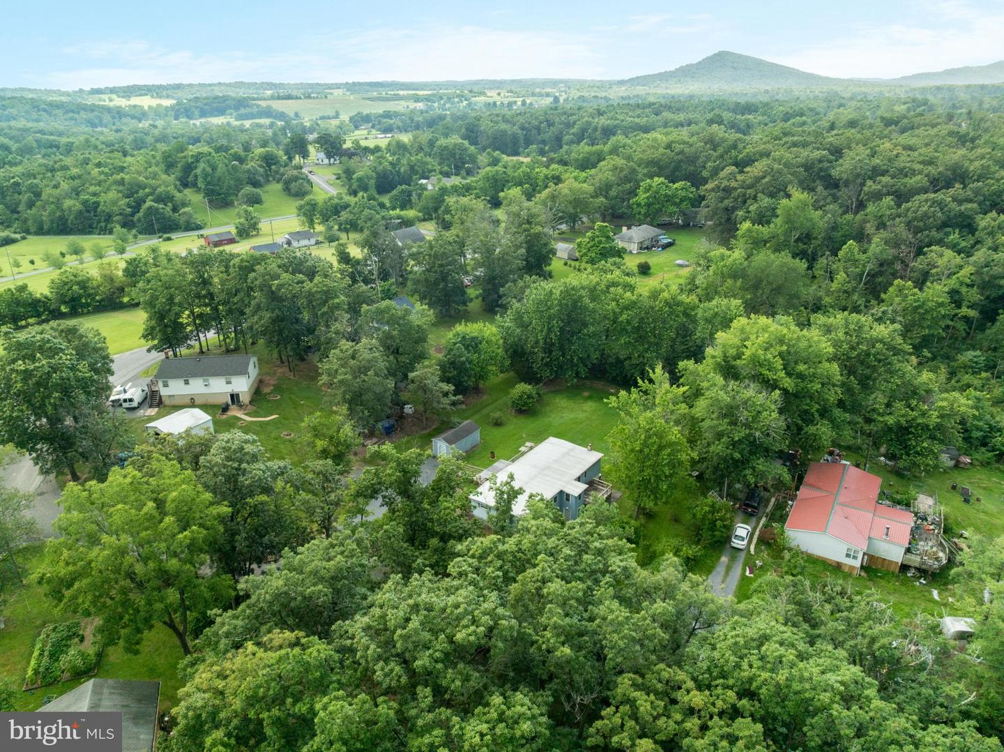 123 OLD BETHEL LN, WINCHESTER, Virginia 22603, 3 Bedrooms Bedrooms, 14 Rooms Rooms,2 BathroomsBathrooms,Residential,For sale,123 OLD BETHEL LN,VAFV2038534 MLS # VAFV2038534