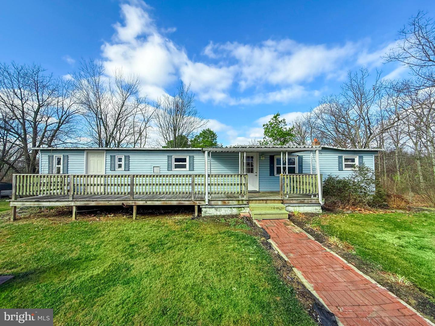 123 OLD BETHEL LN, WINCHESTER, Virginia 22603, 3 Bedrooms Bedrooms, 14 Rooms Rooms,2 BathroomsBathrooms,Residential,For sale,123 OLD BETHEL LN,VAFV2038534 MLS # VAFV2038534