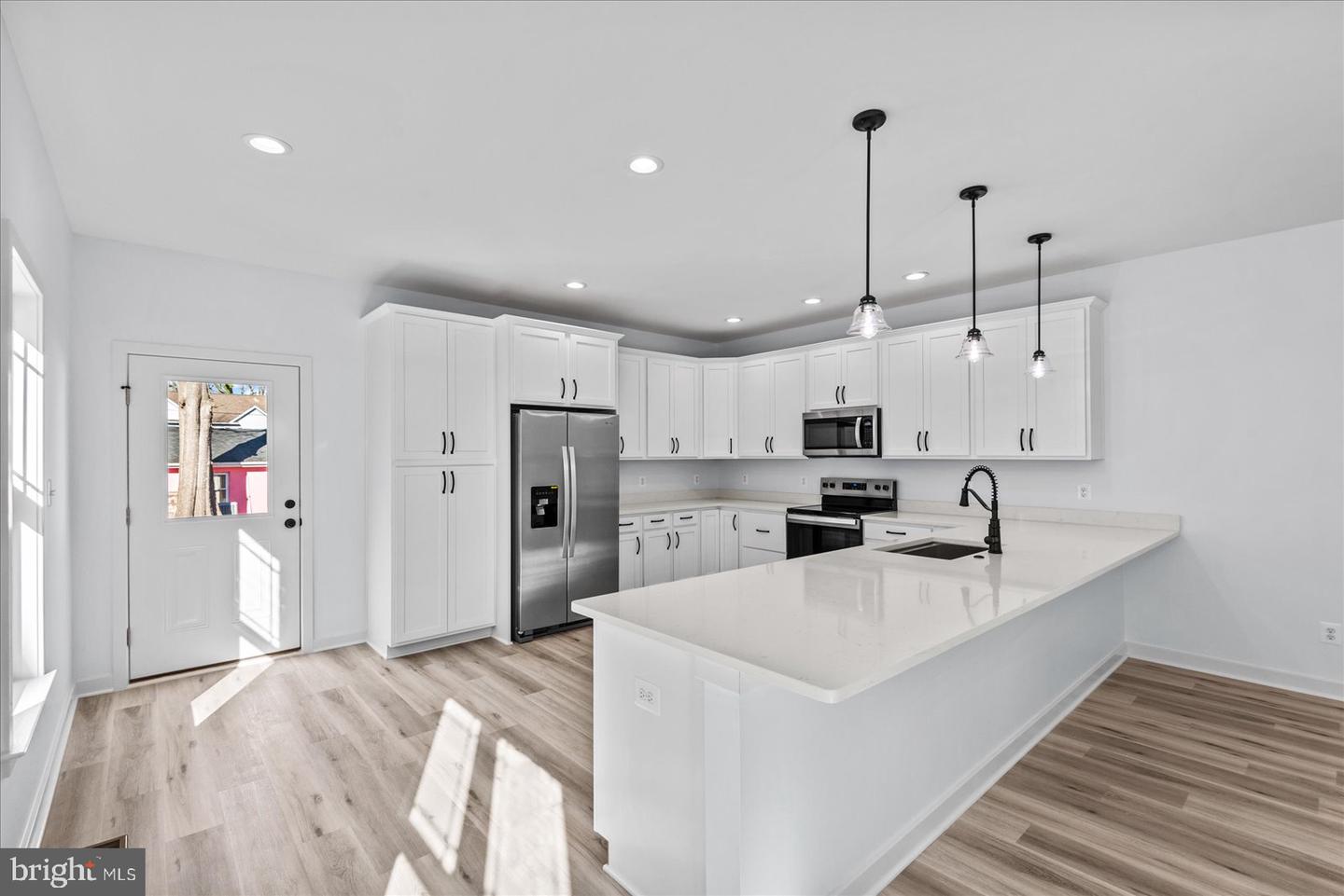 133 6TH ST, COLONIAL BEACH, Virginia 22443, 3 Bedrooms Bedrooms, ,2 BathroomsBathrooms,Residential,For sale,133 6TH ST,VAWE2010284 MLS # VAWE2010284