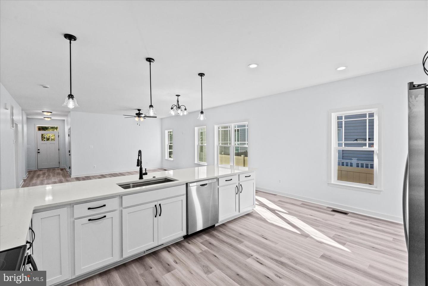 133 6TH ST, COLONIAL BEACH, Virginia 22443, 3 Bedrooms Bedrooms, ,2 BathroomsBathrooms,Residential,For sale,133 6TH ST,VAWE2010284 MLS # VAWE2010284