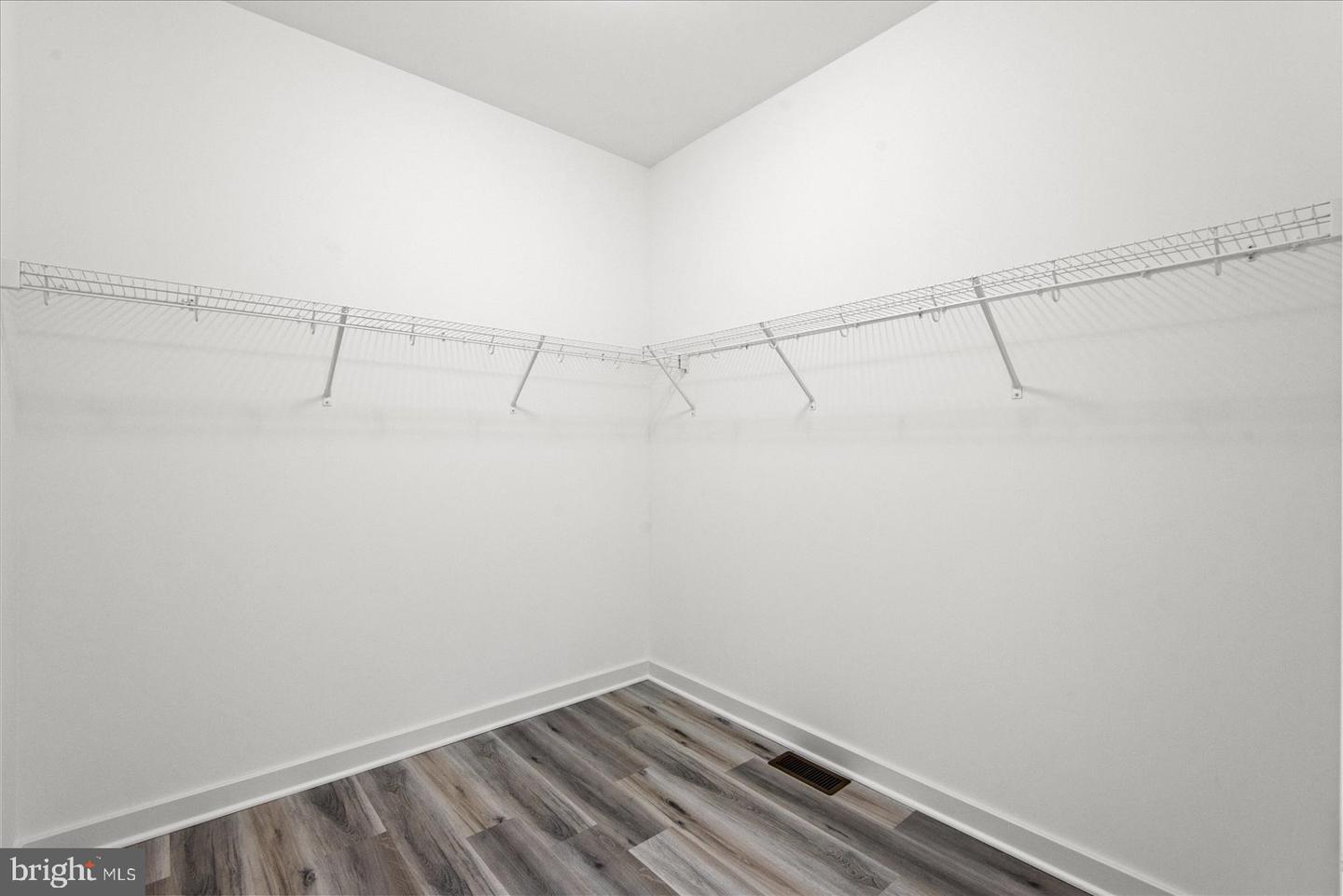 133 6TH ST, COLONIAL BEACH, Virginia 22443, 3 Bedrooms Bedrooms, ,2 BathroomsBathrooms,Residential,For sale,133 6TH ST,VAWE2010284 MLS # VAWE2010284