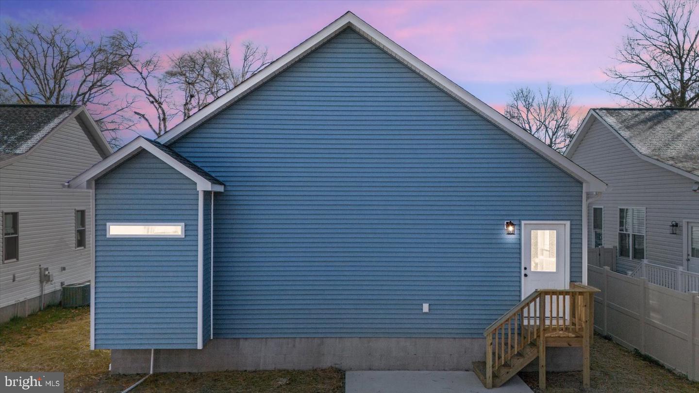 133 6TH ST, COLONIAL BEACH, Virginia 22443, 3 Bedrooms Bedrooms, ,2 BathroomsBathrooms,Residential,For sale,133 6TH ST,VAWE2010284 MLS # VAWE2010284