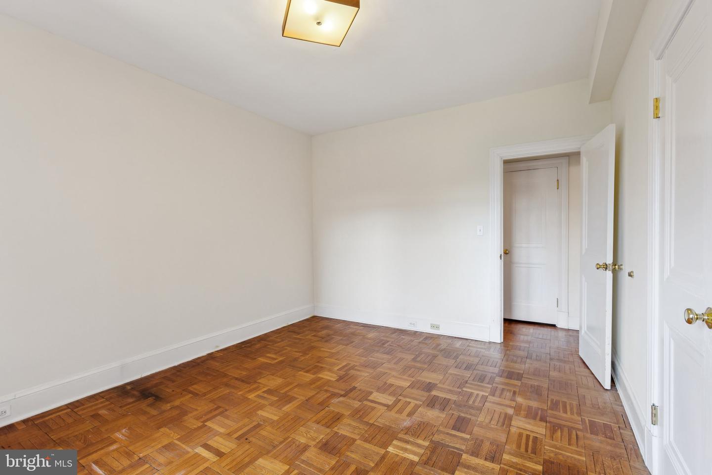 4000 CATHEDRAL AVE NW #605B, WASHINGTON, District Of Columbia 20016, 1 Bedroom Bedrooms, ,1 BathroomBathrooms,Residential,For sale,4000 CATHEDRAL AVE NW #605B,DCDC2235502 MLS # DCDC2235502