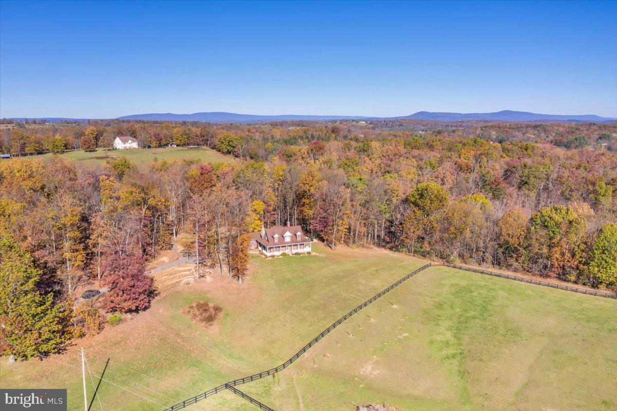 521 HIDDEN VALLEY LN, WINCHESTER, Virginia 22603, 3 Bedrooms Bedrooms, ,2 BathroomsBathrooms,Residential,For sale,521 HIDDEN VALLEY LN,VAFV2038536 MLS # VAFV2038536