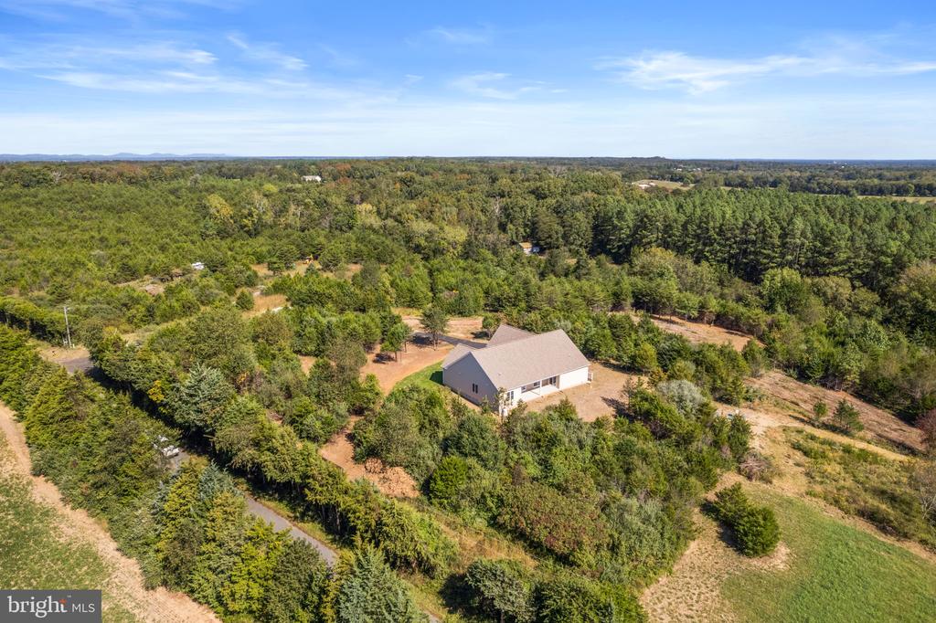 2012 DOZER LN, CATLETT, Virginia, 4 Bedrooms Bedrooms, ,3 BathroomsBathrooms,Residential,2012 DOZER LN,VAFQ2017950 MLS # VAFQ2017950