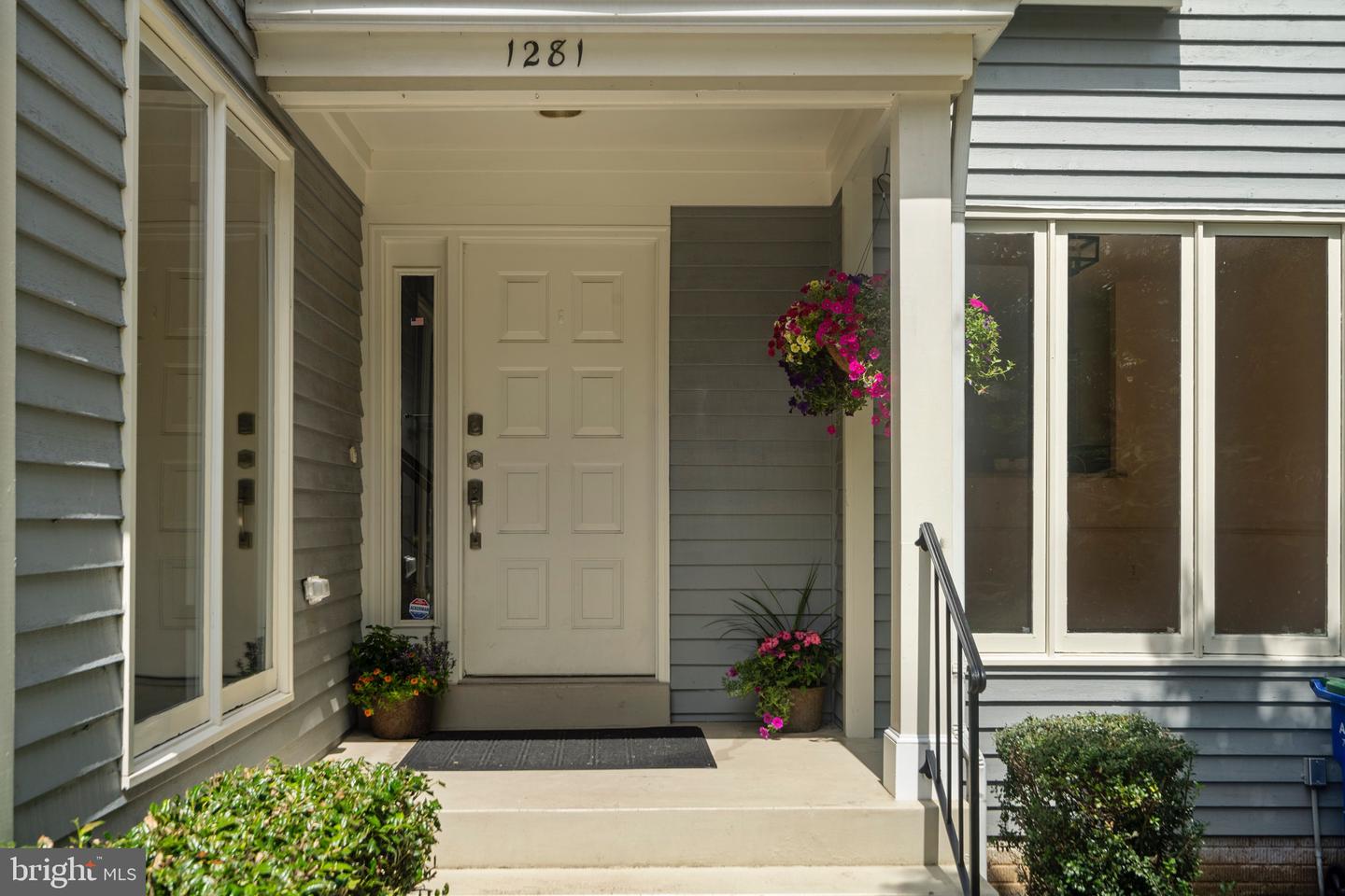 1281 WEDGEWOOD MANOR WAY, RESTON, Virginia 20194, 3 Bedrooms Bedrooms, ,3 BathroomsBathrooms,Residential,For sale,1281 WEDGEWOOD MANOR WAY,VAFX2249478 MLS # VAFX2249478