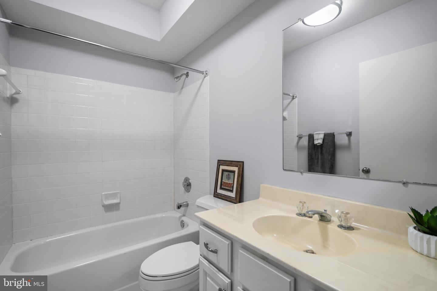 1281 WEDGEWOOD MANOR WAY, RESTON, Virginia 20194, 3 Bedrooms Bedrooms, ,3 BathroomsBathrooms,Residential,For sale,1281 WEDGEWOOD MANOR WAY,VAFX2249478 MLS # VAFX2249478