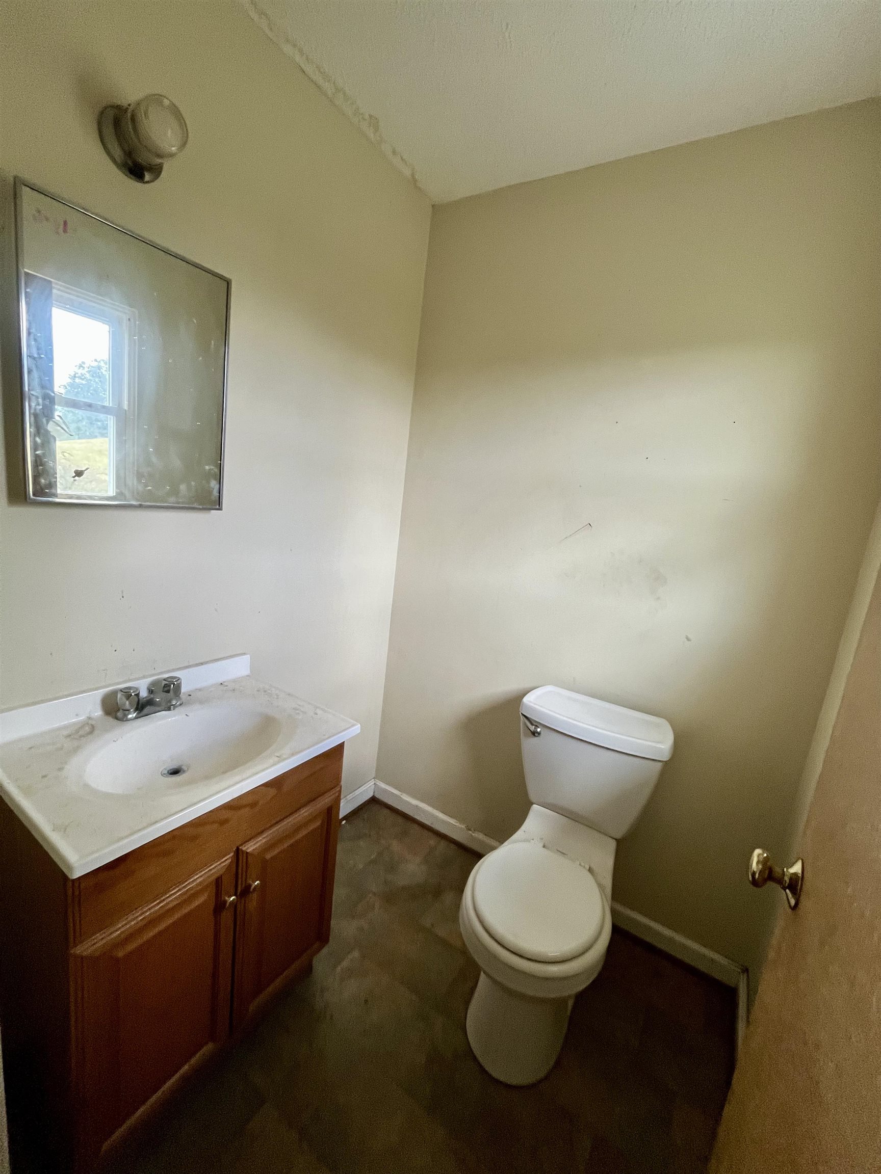 504 STEELES FORT RD, RAPHINE, Virginia 24472, 3 Bedrooms Bedrooms, ,1 BathroomBathrooms,Residential,504 STEELES FORT RD,671963 MLS # 671963