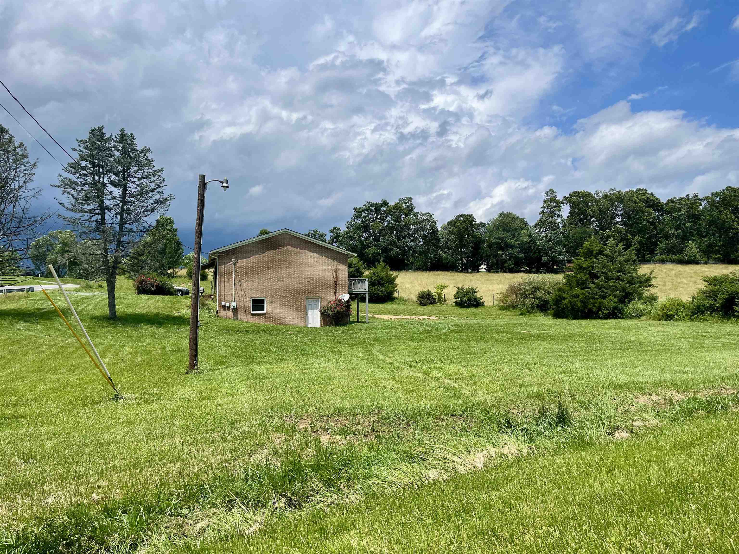 504 STEELES FORT RD, RAPHINE, Virginia 24472, 3 Bedrooms Bedrooms, ,1 BathroomBathrooms,Residential,504 STEELES FORT RD,671963 MLS # 671963