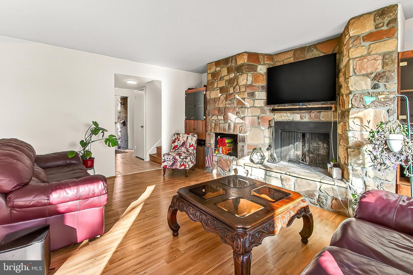 1809 IVY OAK SQ #61, RESTON, Virginia 20190, 4 Bedrooms Bedrooms, ,2 BathroomsBathrooms,Residential,For sale,1809 IVY OAK SQ #61,VAFX2277208 MLS # VAFX2277208