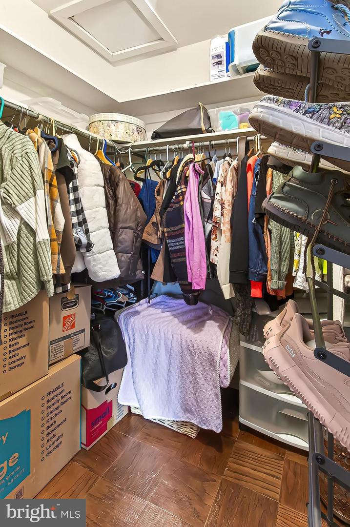 1809 IVY OAK SQ #61, RESTON, Virginia 20190, 4 Bedrooms Bedrooms, ,2 BathroomsBathrooms,Residential,For sale,1809 IVY OAK SQ #61,VAFX2277208 MLS # VAFX2277208