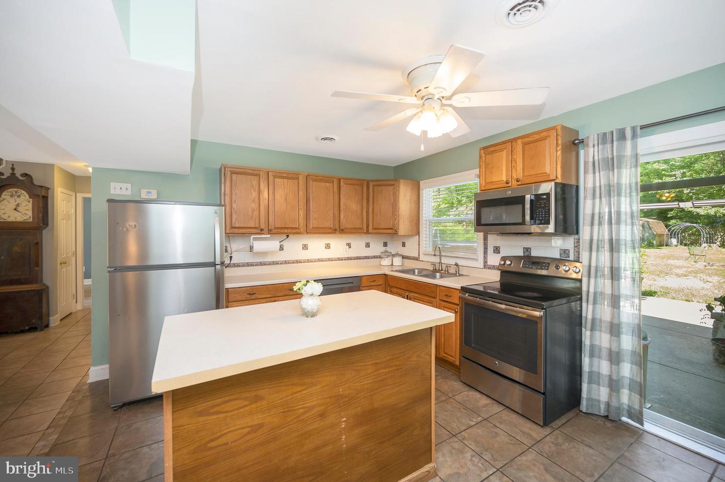 26 TETON DR, FREDERICKSBURG, Virginia 22408, 3 Bedrooms Bedrooms, ,1 BathroomBathrooms,Residential,For sale,26 TETON DR,VASP2037428 MLS # VASP2037428