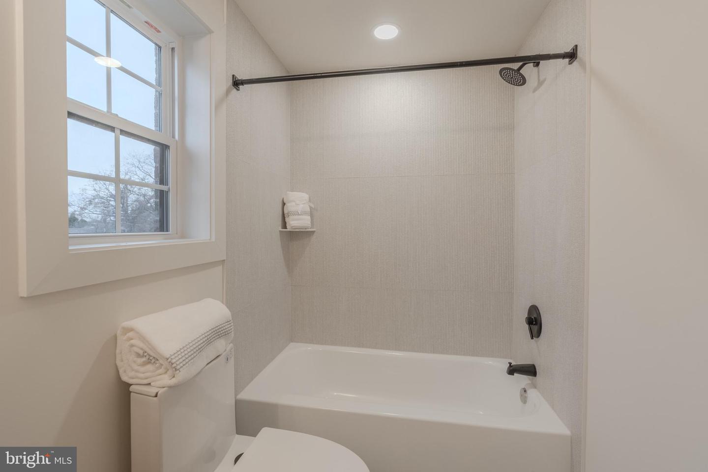 3107 MOSBY ST, ALEXANDRIA, Virginia 22305, 4 Bedrooms Bedrooms, ,3 BathroomsBathrooms,Residential,For sale,3107 MOSBY ST,VAAX2052102 MLS # VAAX2052102