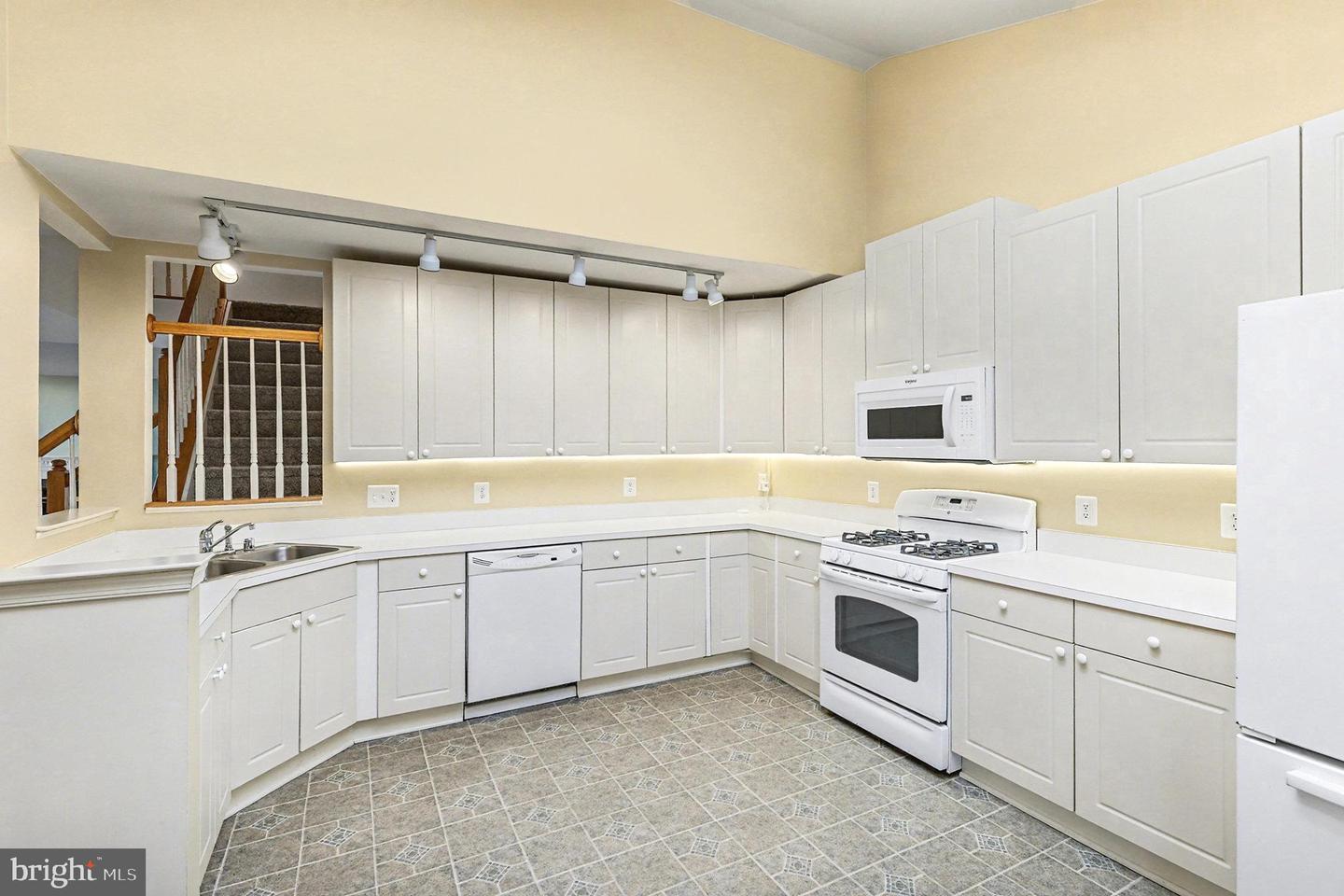 11604 HAMPSHIRE CT, FREDERICKSBURG, Virginia 22407, 3 Bedrooms Bedrooms, ,3 BathroomsBathrooms,Residential,For sale,11604 HAMPSHIRE CT,VASP2038036 MLS # VASP2038036