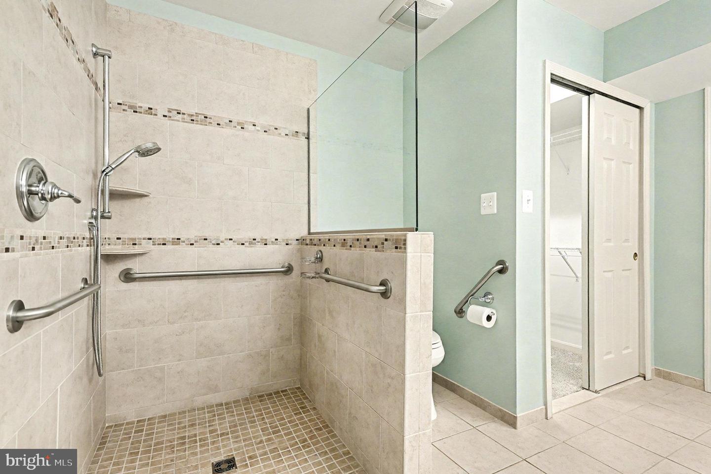 11604 HAMPSHIRE CT, FREDERICKSBURG, Virginia 22407, 3 Bedrooms Bedrooms, ,3 BathroomsBathrooms,Residential,For sale,11604 HAMPSHIRE CT,VASP2038036 MLS # VASP2038036