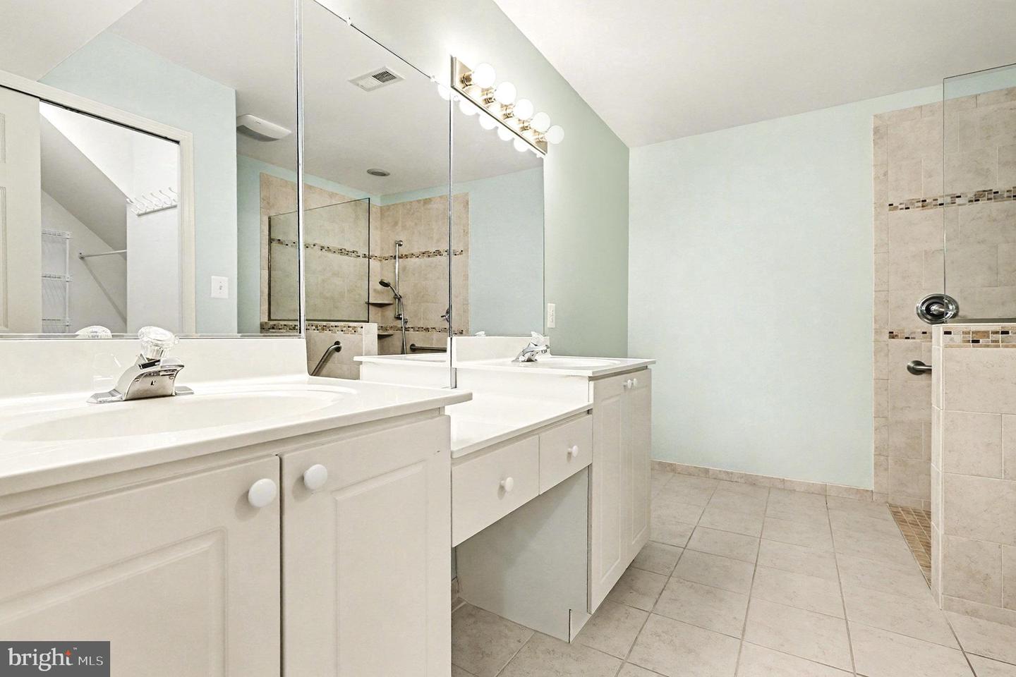 11604 HAMPSHIRE CT, FREDERICKSBURG, Virginia 22407, 3 Bedrooms Bedrooms, ,3 BathroomsBathrooms,Residential,For sale,11604 HAMPSHIRE CT,VASP2038036 MLS # VASP2038036