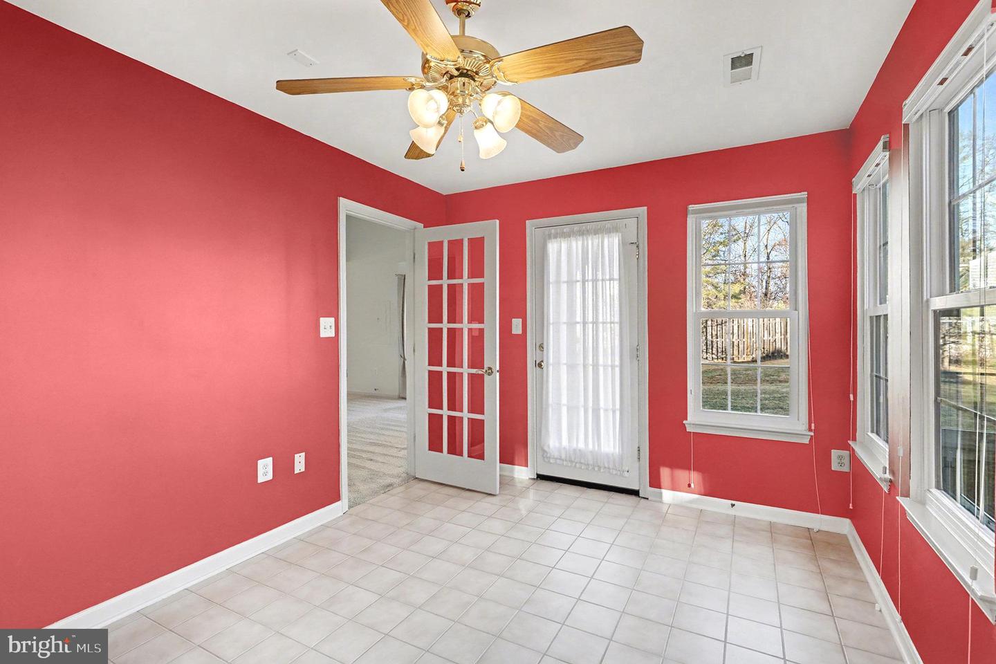 11604 HAMPSHIRE CT, FREDERICKSBURG, Virginia 22407, 3 Bedrooms Bedrooms, ,3 BathroomsBathrooms,Residential,For sale,11604 HAMPSHIRE CT,VASP2038036 MLS # VASP2038036