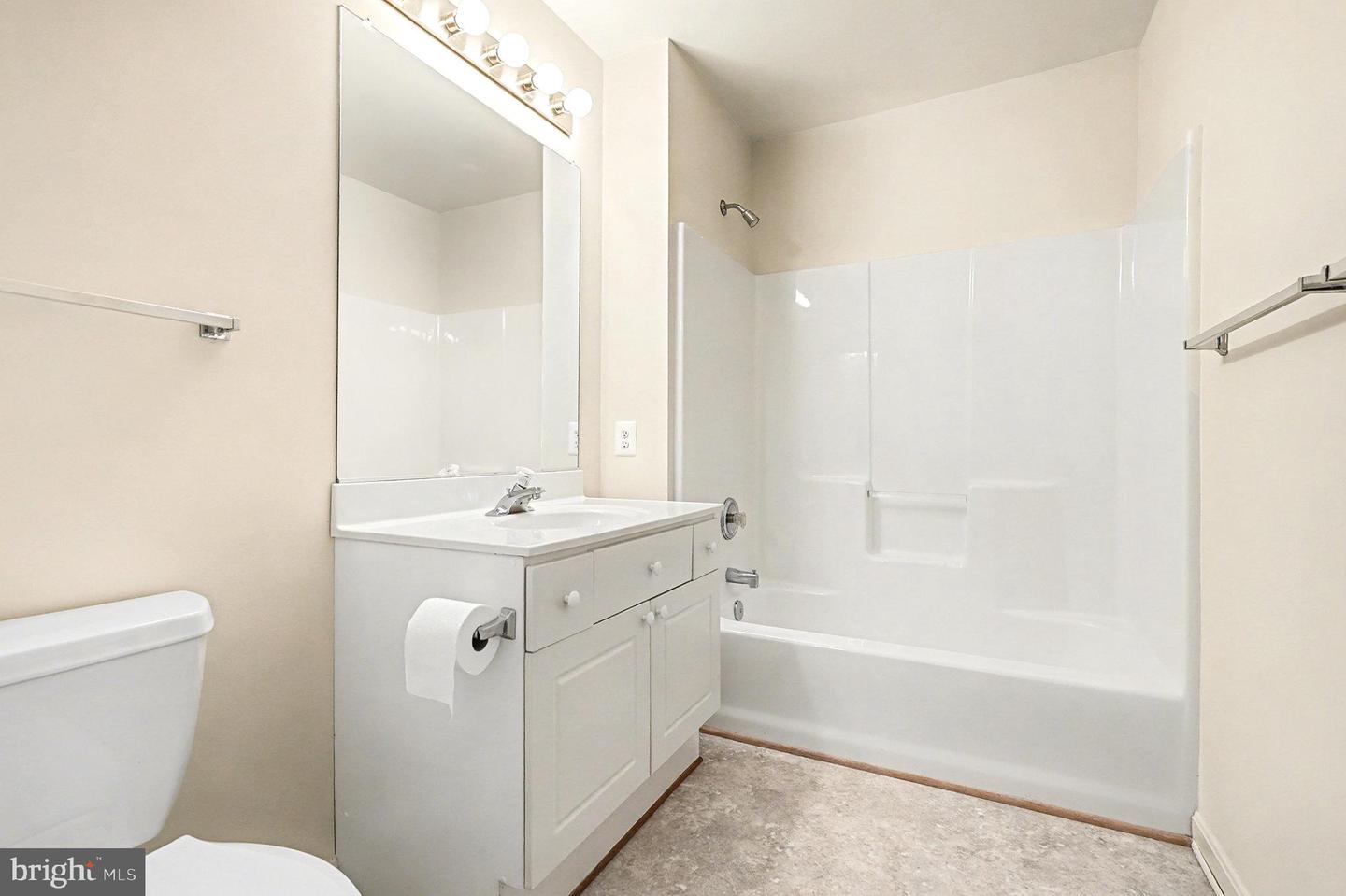 11604 HAMPSHIRE CT, FREDERICKSBURG, Virginia 22407, 3 Bedrooms Bedrooms, ,3 BathroomsBathrooms,Residential,For sale,11604 HAMPSHIRE CT,VASP2038036 MLS # VASP2038036