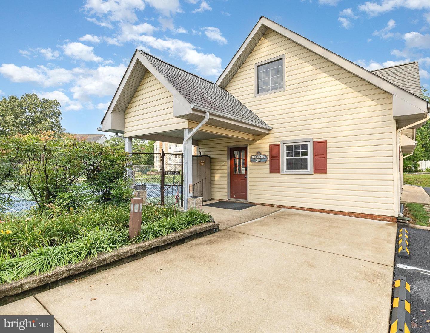 11604 HAMPSHIRE CT, FREDERICKSBURG, Virginia 22407, 3 Bedrooms Bedrooms, ,3 BathroomsBathrooms,Residential,For sale,11604 HAMPSHIRE CT,VASP2038036 MLS # VASP2038036