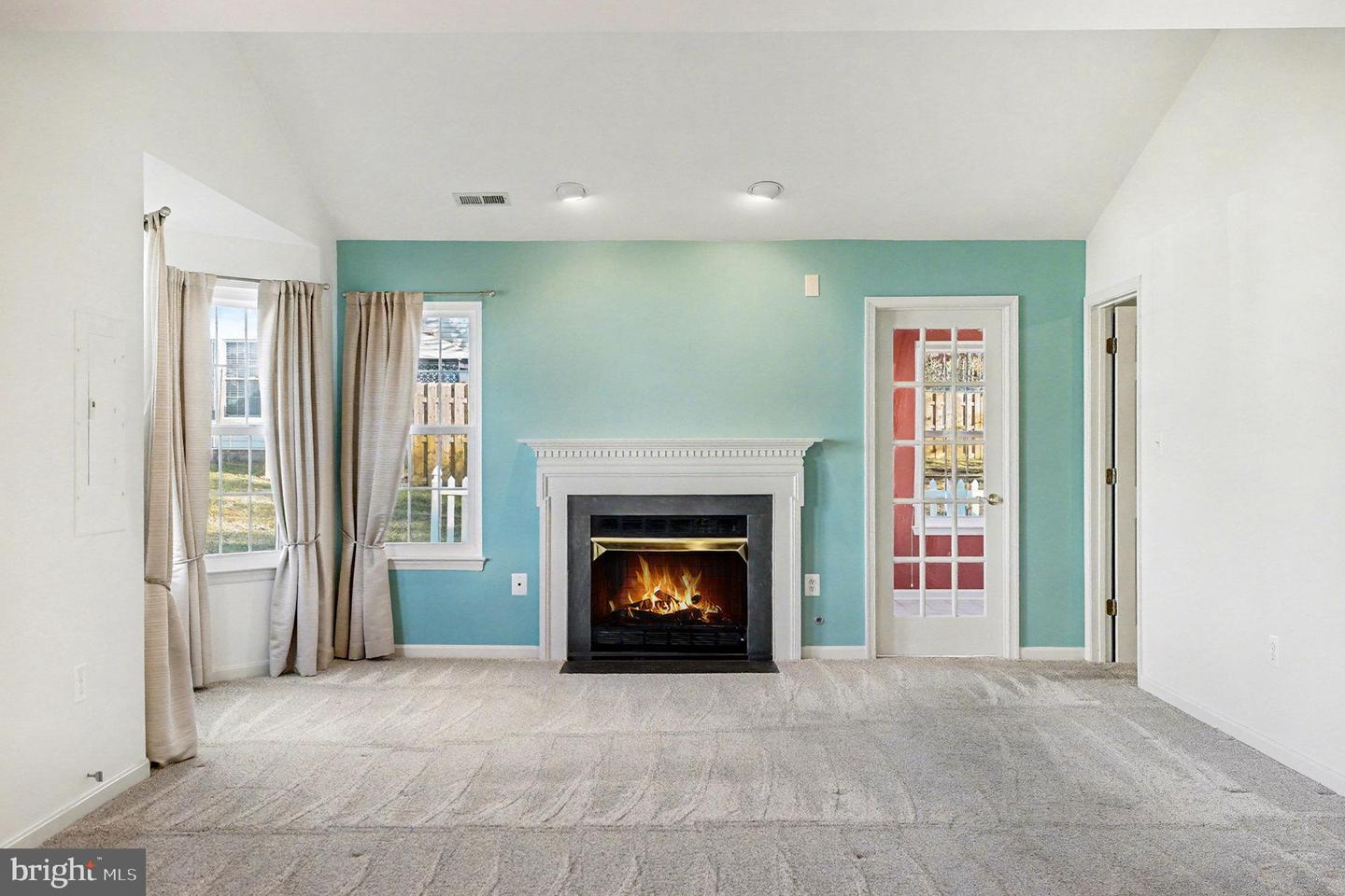 11604 HAMPSHIRE CT, FREDERICKSBURG, Virginia 22407, 3 Bedrooms Bedrooms, ,3 BathroomsBathrooms,Residential,For sale,11604 HAMPSHIRE CT,VASP2038036 MLS # VASP2038036