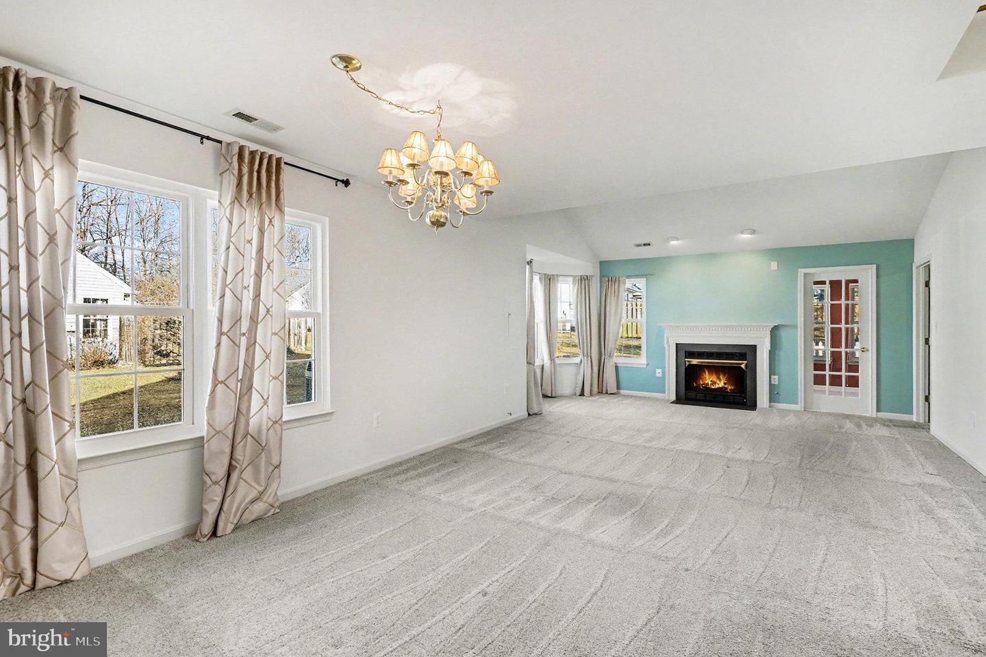 11604 HAMPSHIRE CT, FREDERICKSBURG, Virginia 22407, 3 Bedrooms Bedrooms, ,3 BathroomsBathrooms,Residential,For sale,11604 HAMPSHIRE CT,VASP2038036 MLS # VASP2038036