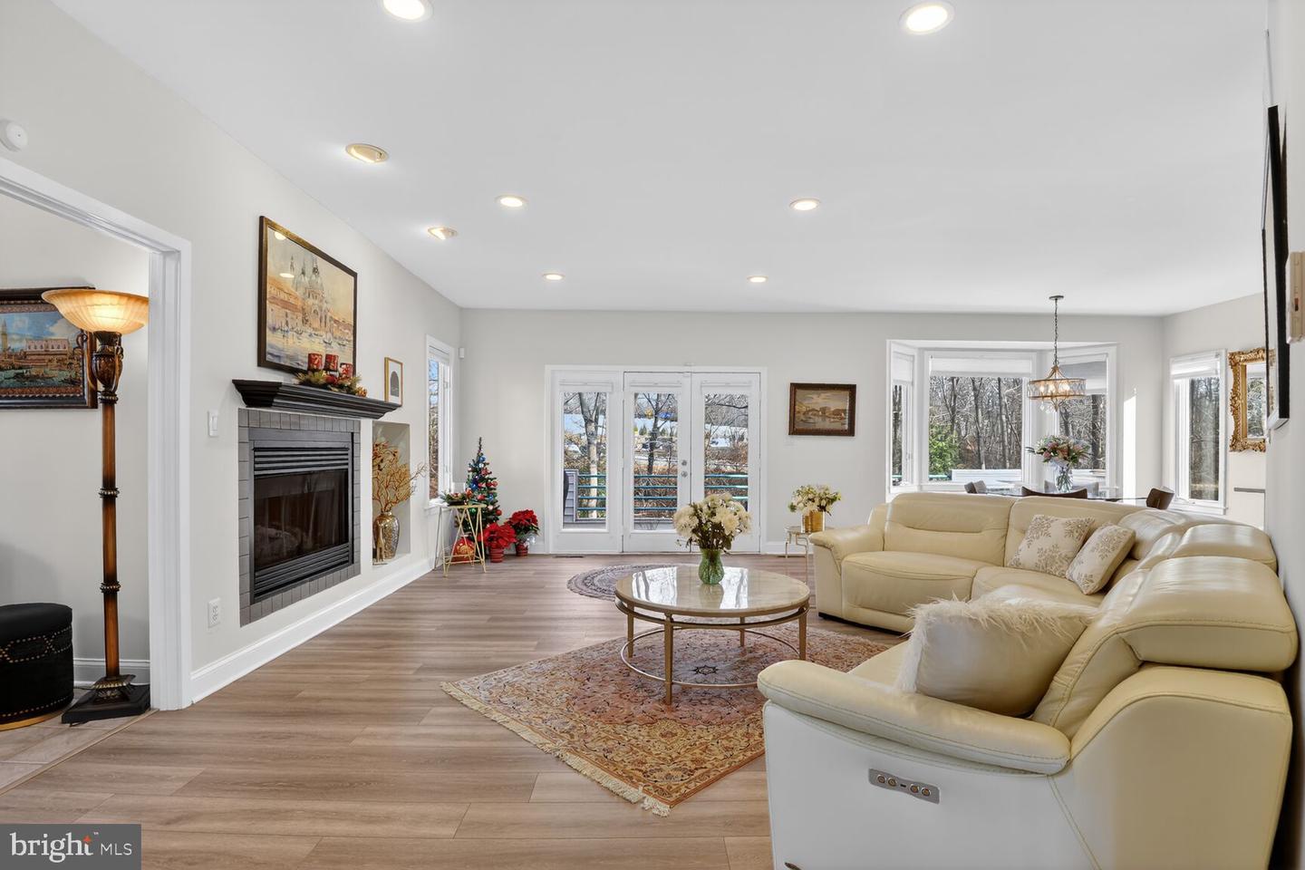 11300 WATER POINTE CIR, RESTON, Virginia 20194, 5 Bedrooms Bedrooms, ,3 BathroomsBathrooms,Residential,For sale,11300 WATER POINTE CIR,VAFX2282536 MLS # VAFX2282536