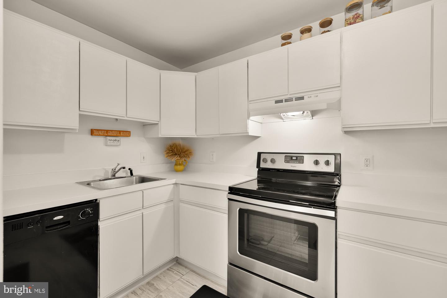 2630 ADAMS MILL RD NW #302, WASHINGTON, District Of Columbia 20009, 1 Bedroom Bedrooms, ,1 BathroomBathrooms,Residential,For sale,2630 ADAMS MILL RD NW #302,DCDC2235022 MLS # DCDC2235022