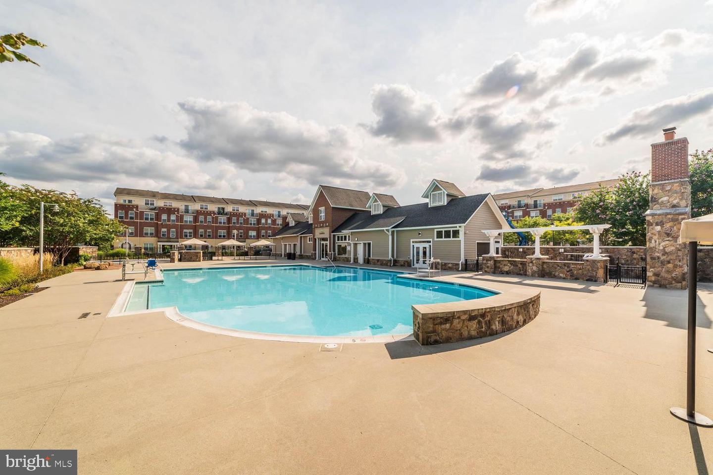 42601 CARDINAL TRACE TER, BRAMBLETON, Virginia 20148, 3 Bedrooms Bedrooms, ,2 BathroomsBathrooms,Residential,For sale,42601 CARDINAL TRACE TER,VALO2112514 MLS # VALO2112514