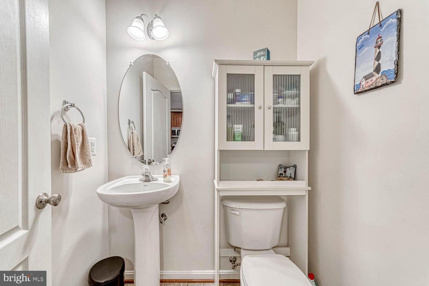 42601 CARDINAL TRACE TER, BRAMBLETON, Virginia 20148, 3 Bedrooms Bedrooms, ,2 BathroomsBathrooms,Residential,For sale,42601 CARDINAL TRACE TER,VALO2112514 MLS # VALO2112514