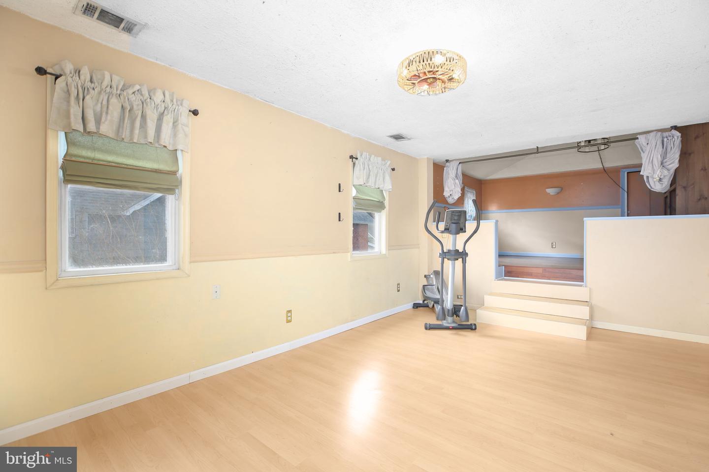 1415 FRANKLIN ST, FREDERICKSBURG, Virginia 22401, 3 Bedrooms Bedrooms, ,2 BathroomsBathrooms,Residential,For sale,1415 FRANKLIN ST,VAFB2009436 MLS # VAFB2009436