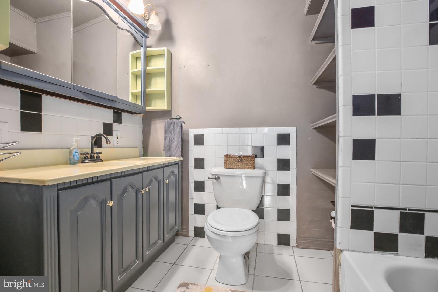 1415 FRANKLIN ST, FREDERICKSBURG, Virginia 22401, 3 Bedrooms Bedrooms, ,2 BathroomsBathrooms,Residential,For sale,1415 FRANKLIN ST,VAFB2009436 MLS # VAFB2009436