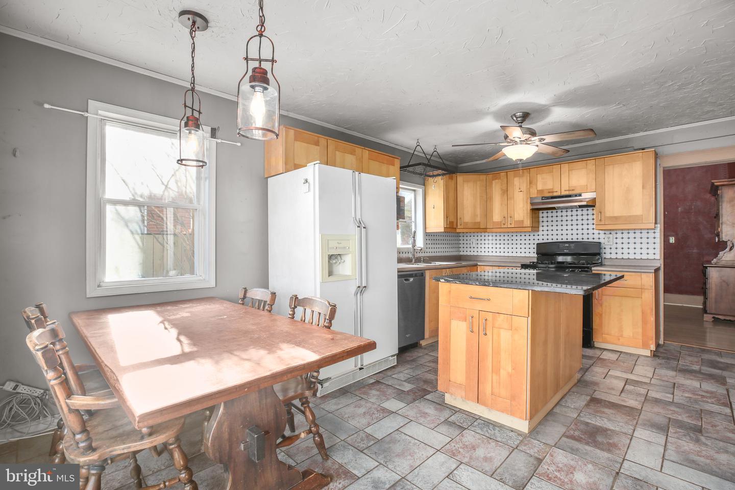 1415 FRANKLIN ST, FREDERICKSBURG, Virginia 22401, 3 Bedrooms Bedrooms, ,2 BathroomsBathrooms,Residential,For sale,1415 FRANKLIN ST,VAFB2009436 MLS # VAFB2009436