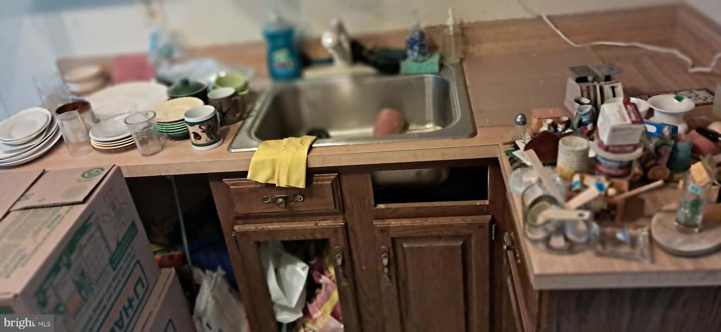 9217 DOROTHY LN, SPRINGFIELD, Virginia 22153, 4 Bedrooms Bedrooms, ,3 BathroomsBathrooms,Residential,For sale,9217 DOROTHY LN,VAFX2283024 MLS # VAFX2283024