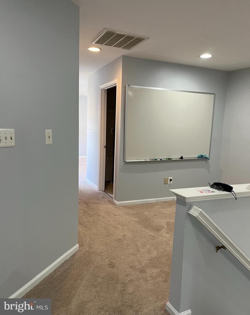 9163 STONE GARDEN, LORTON, Virginia 22079, 3 Bedrooms Bedrooms, ,3 BathroomsBathrooms,Residential,For sale,9163 STONE GARDEN,VAFX2283038 MLS # VAFX2283038