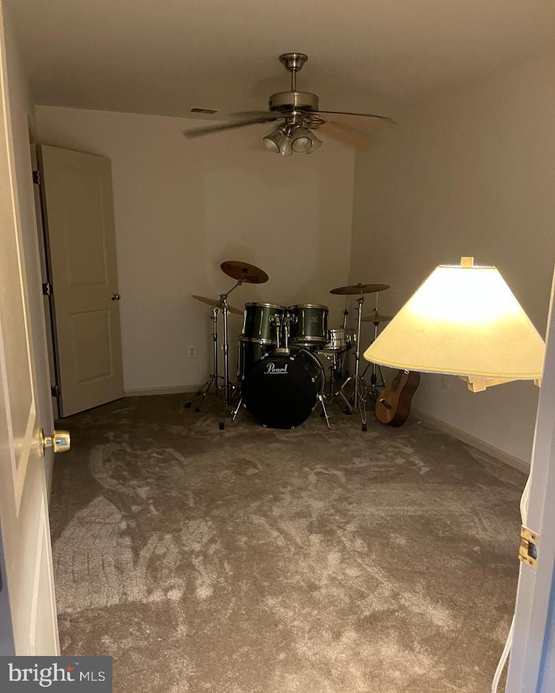 9163 STONE GARDEN, LORTON, Virginia 22079, 3 Bedrooms Bedrooms, ,3 BathroomsBathrooms,Residential,For sale,9163 STONE GARDEN,VAFX2283038 MLS # VAFX2283038