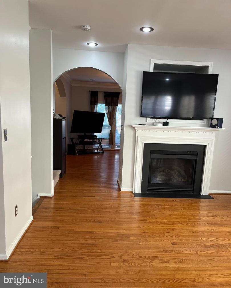 9163 STONE GARDEN, LORTON, Virginia 22079, 3 Bedrooms Bedrooms, ,3 BathroomsBathrooms,Residential,For sale,9163 STONE GARDEN,VAFX2283038 MLS # VAFX2283038