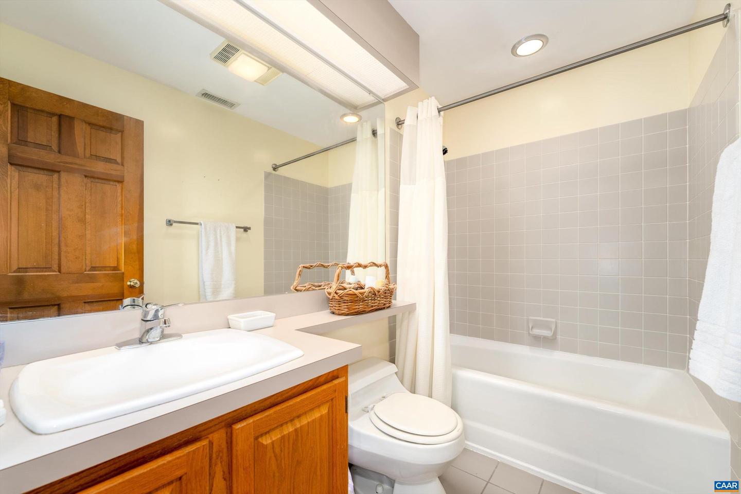 1802 HIGH RIDGE CT CONDOS, WINTERGREEN RESORT, Virginia 22967, 3 Bedrooms Bedrooms, ,3 BathroomsBathrooms,Residential,For sale,1802 HIGH RIDGE CT CONDOS,671962 MLS # 671962