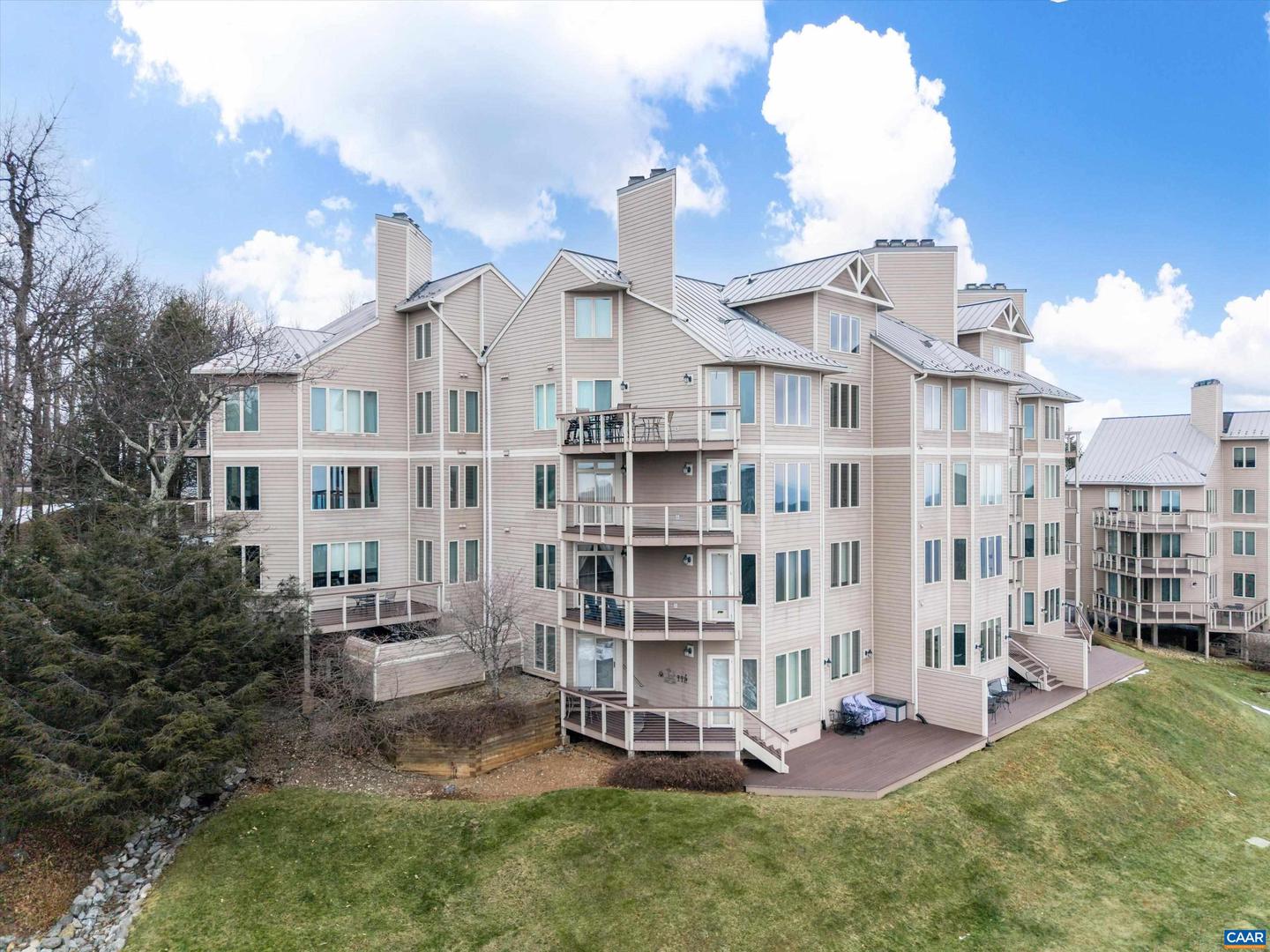 1802 HIGH RIDGE CT CONDOS, WINTERGREEN RESORT, Virginia 22967, 3 Bedrooms Bedrooms, ,3 BathroomsBathrooms,Residential,For sale,1802 HIGH RIDGE CT CONDOS,671962 MLS # 671962