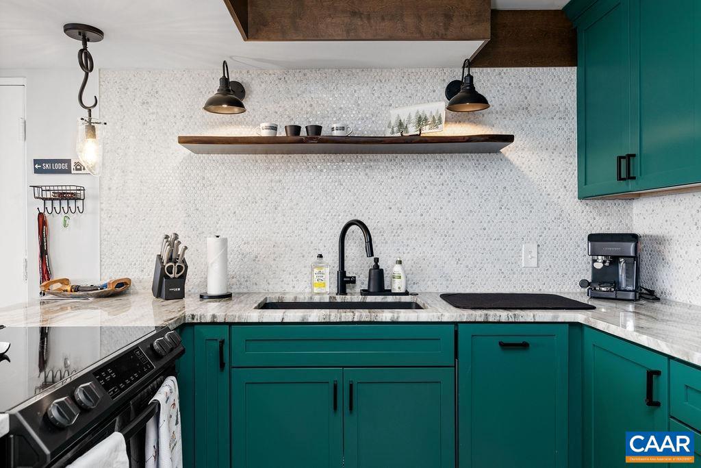 1411 HIGHLANDS CONDOS, ROSELAND, Virginia 22967, 2 Bedrooms Bedrooms, ,2 BathroomsBathrooms,Residential,For sale,1411 HIGHLANDS CONDOS,671964 MLS # 671964