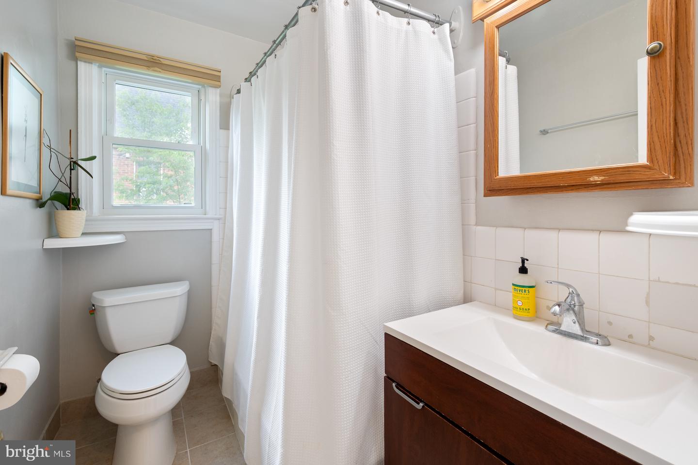 4741 20TH ST N, ARLINGTON, Virginia 22207, 3 Bedrooms Bedrooms, ,2 BathroomsBathrooms,Residential,For sale,4741 20TH ST N,VAAR2058714 MLS # VAAR2058714 4741 20TH ST N, ARLINGTON, Virginia 22207, 3 Bedrooms Bedrooms, ,2 BathroomsBathrooms,Residential,For sale,4741 20TH ST N,VAAR2058714 MLS # VAAR2058714