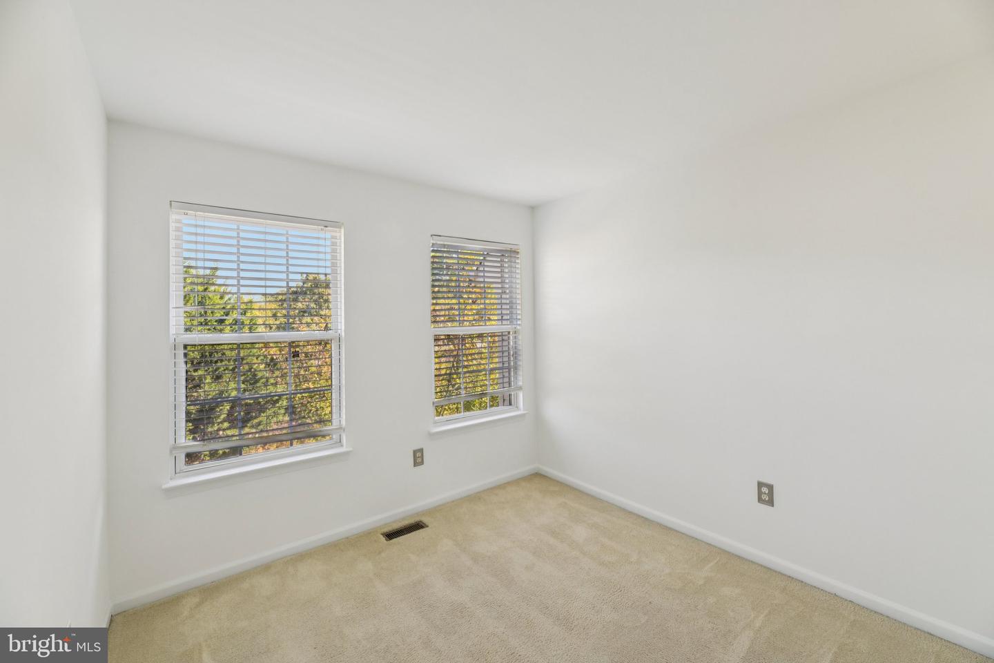 6330 JAMES HARRIS WAY, CENTREVILLE, Virginia 20121, 3 Bedrooms Bedrooms, ,2 BathroomsBathrooms,Residential,For sale,6330 JAMES HARRIS WAY,VAFX2267890 MLS # VAFX2267890