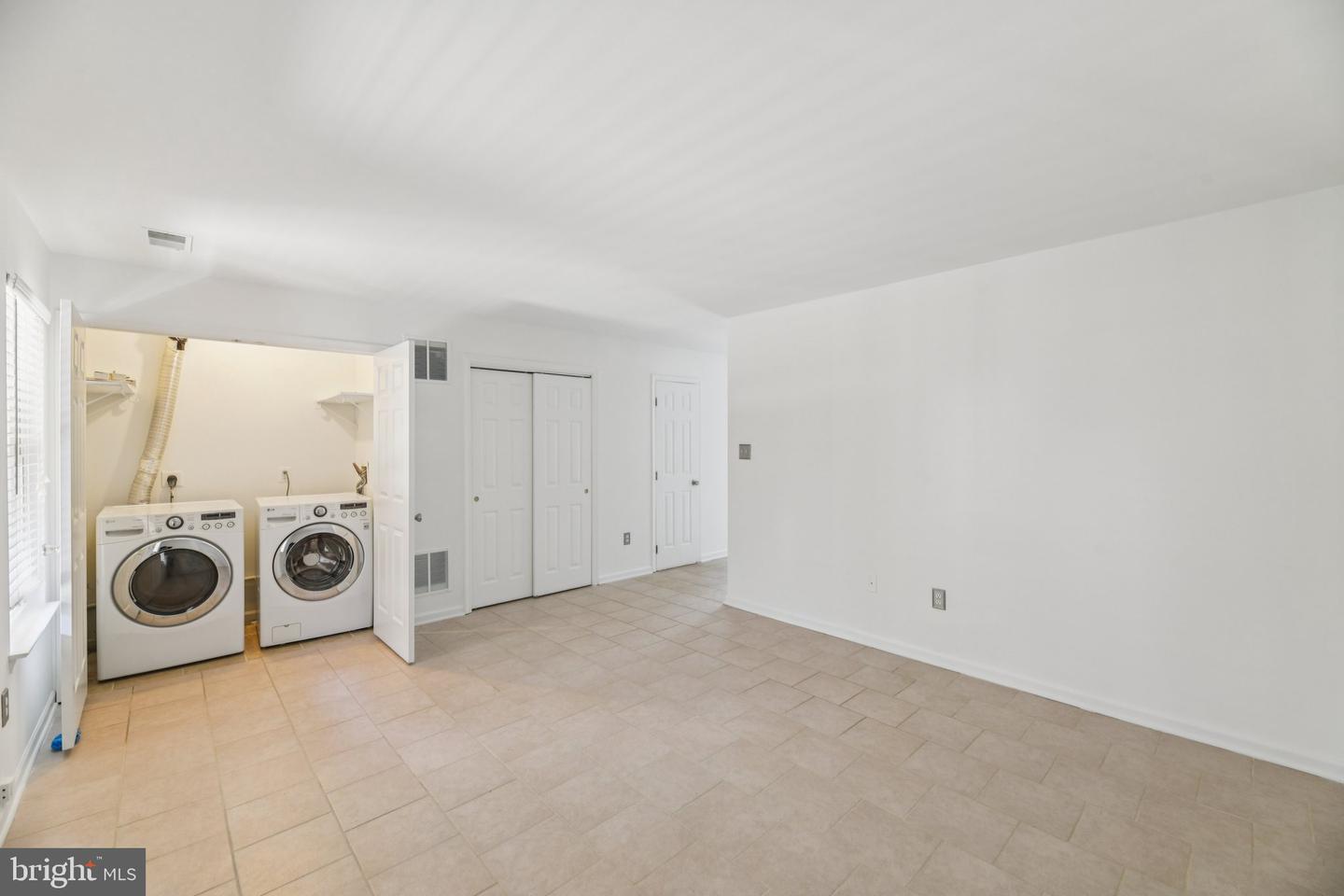 6330 JAMES HARRIS WAY, CENTREVILLE, Virginia 20121, 3 Bedrooms Bedrooms, ,2 BathroomsBathrooms,Residential,For sale,6330 JAMES HARRIS WAY,VAFX2267890 MLS # VAFX2267890