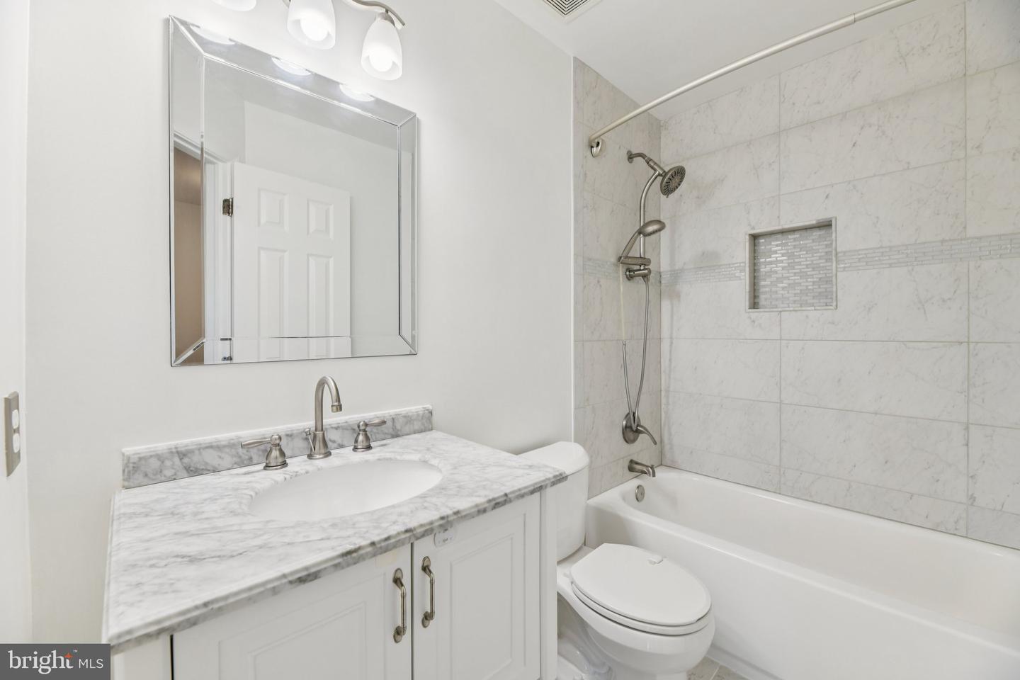 6330 JAMES HARRIS WAY, CENTREVILLE, Virginia 20121, 3 Bedrooms Bedrooms, ,2 BathroomsBathrooms,Residential,For sale,6330 JAMES HARRIS WAY,VAFX2267890 MLS # VAFX2267890