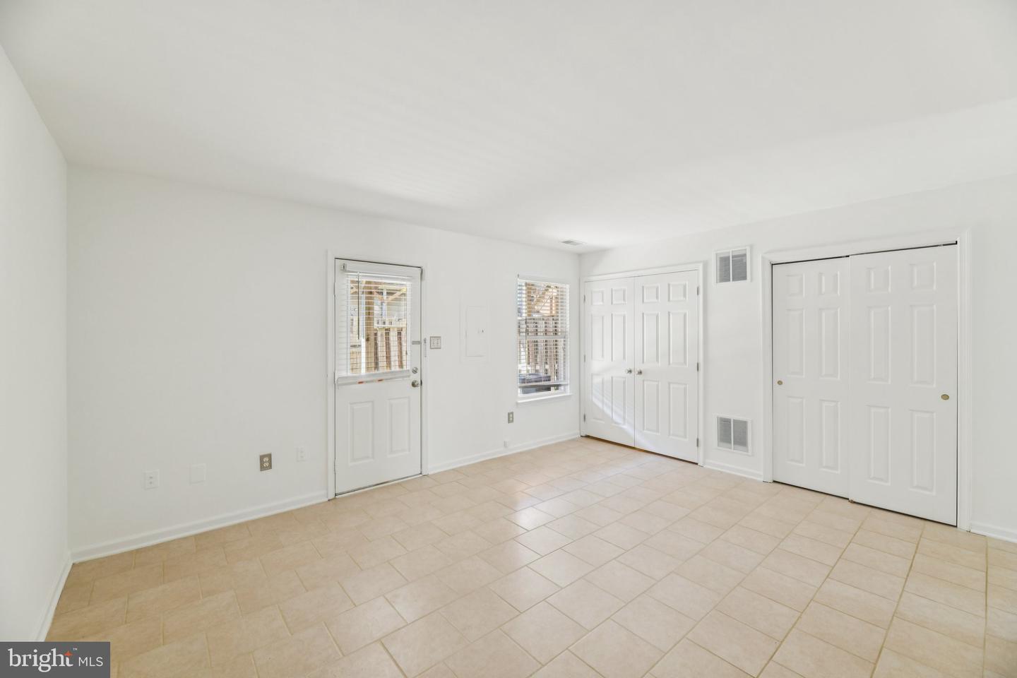 6330 JAMES HARRIS WAY, CENTREVILLE, Virginia 20121, 3 Bedrooms Bedrooms, ,2 BathroomsBathrooms,Residential,For sale,6330 JAMES HARRIS WAY,VAFX2267890 MLS # VAFX2267890