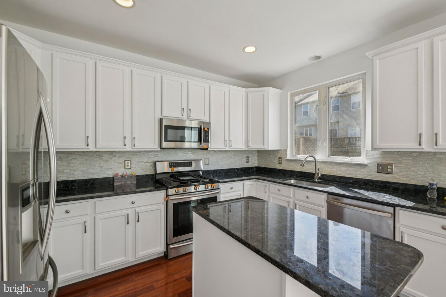 6330 JAMES HARRIS WAY, CENTREVILLE, Virginia 20121, 3 Bedrooms Bedrooms, ,2 BathroomsBathrooms,Residential,For sale,6330 JAMES HARRIS WAY,VAFX2267890 MLS # VAFX2267890