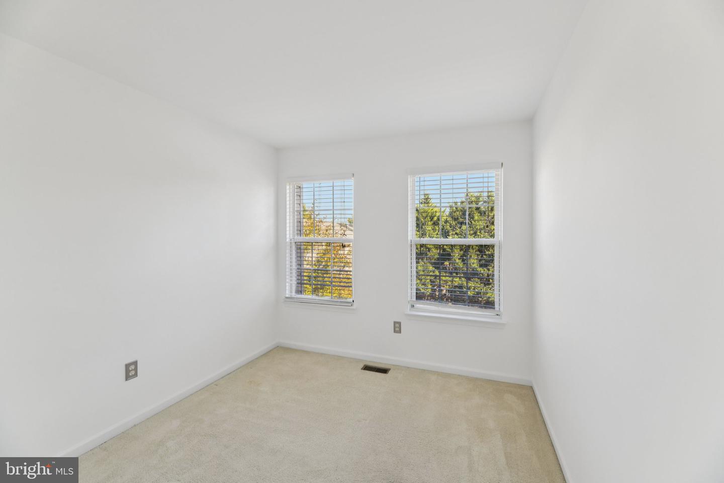 6330 JAMES HARRIS WAY, CENTREVILLE, Virginia 20121, 3 Bedrooms Bedrooms, ,2 BathroomsBathrooms,Residential,For sale,6330 JAMES HARRIS WAY,VAFX2267890 MLS # VAFX2267890